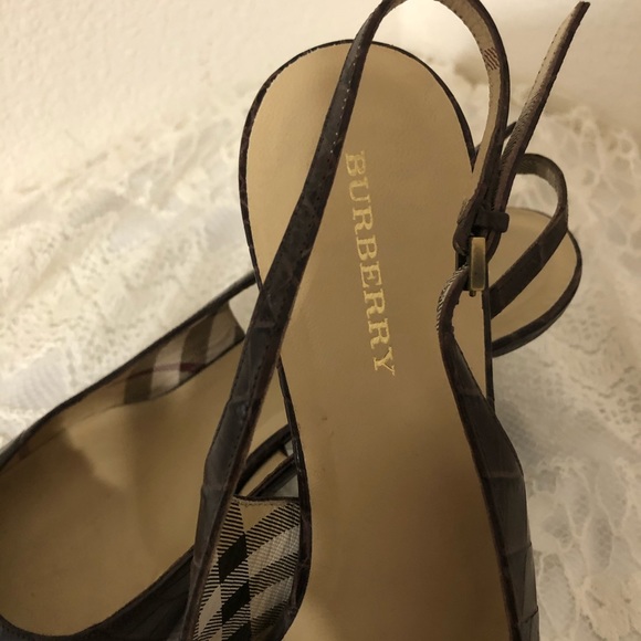 Shoes - Picture 2 of 4